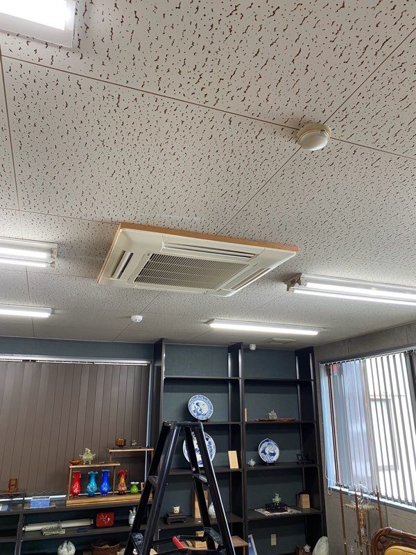 射水市　業務用エアコン2台入替工事