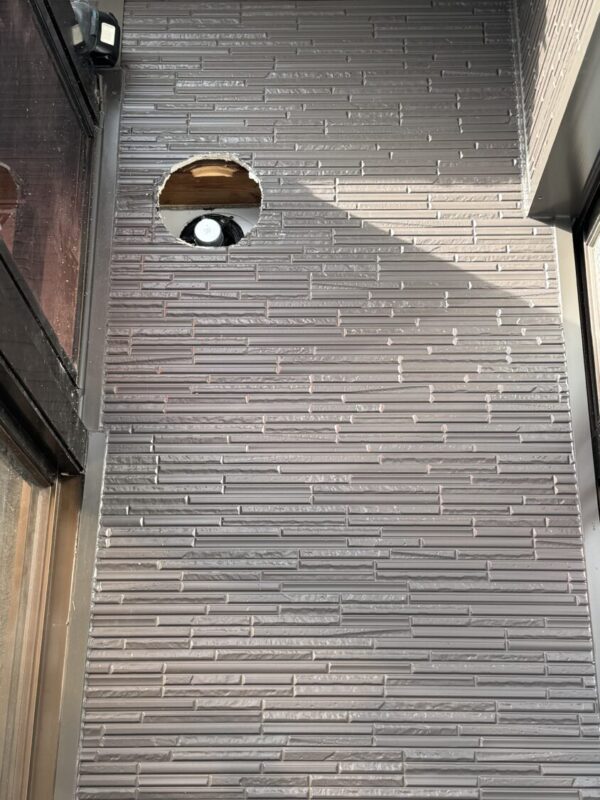 高岡市　換気扇取付工事